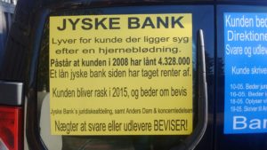 Jyske bank lyver for kunde, der ligger syg efter en hjerneblødning - Og skriver du har lånt 4.328.000 kr. Og dem har jyske bank i 10 år hævet renter for - Men det er løgn For jyske bank lyver